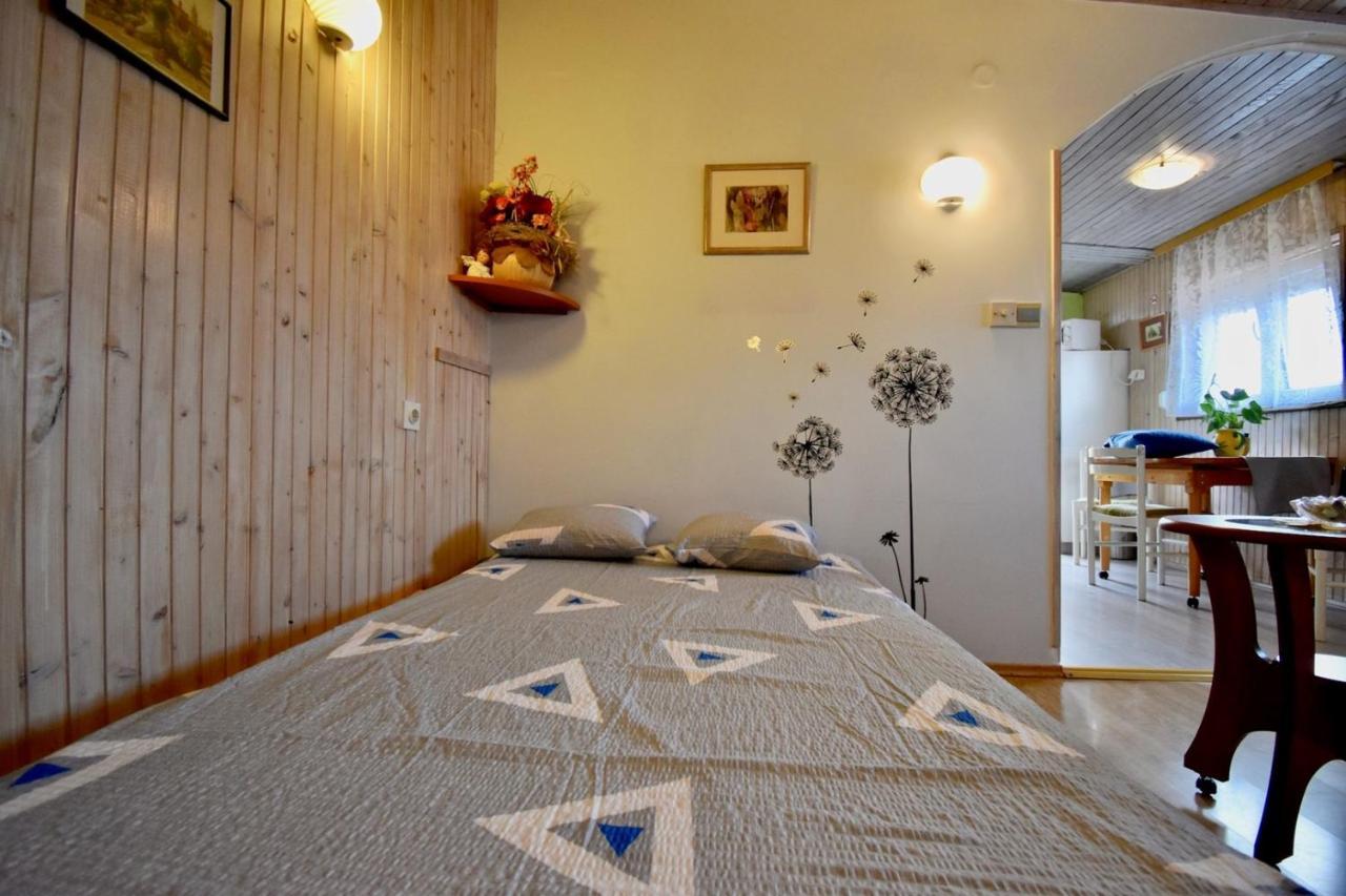 Holiday Apartments Medulin Buitenkant foto